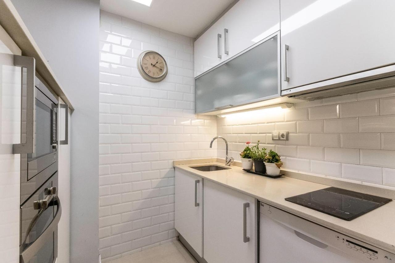 Apartamento En Centro De Bilbao, Deustoアパートメント エクステリア 写真